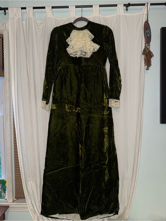 Handsewn Dresses & Skirts - Vintage-Inspired Olive Green Velvet Long Sleeve Dress with Lace